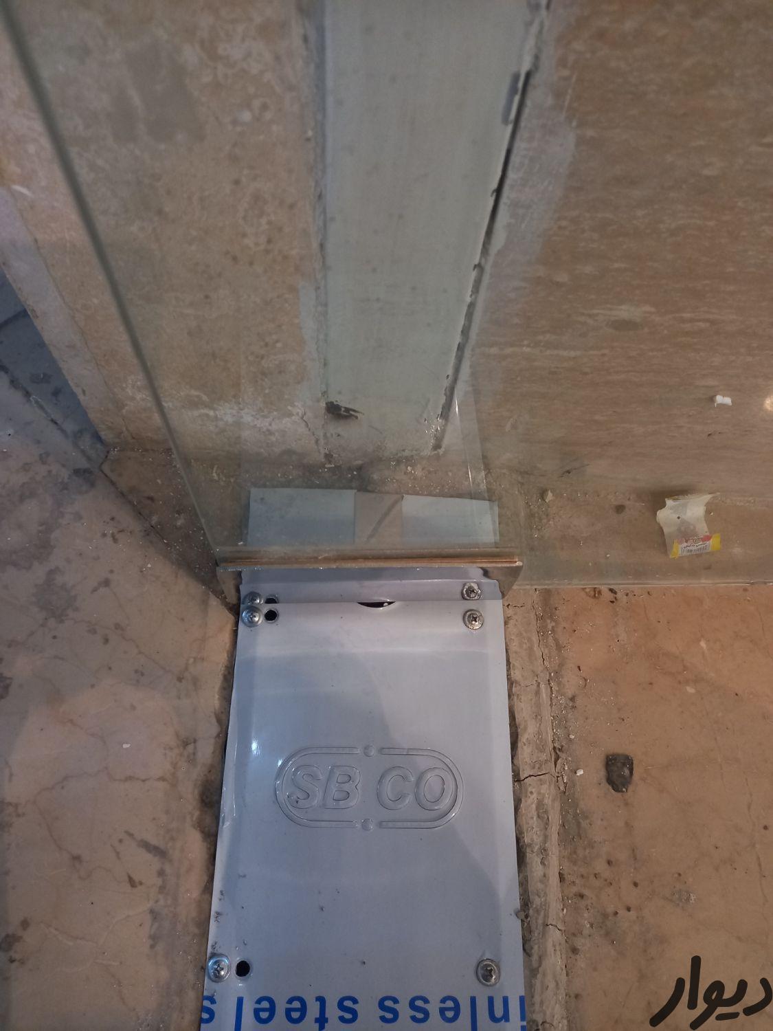 درب اتوماتیک شیشه ای تعمیر شیشه سکوریت میرال|پیشه و مهارت|تهران|دیوار