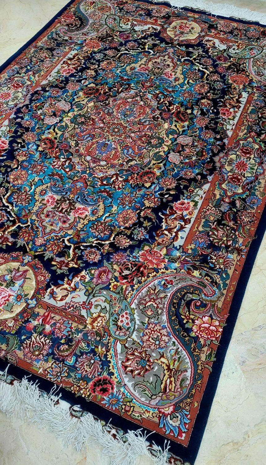 فرش دستباف ۳/۵ متری سالاری ۲ کف ابریشم نو آکبند|فرش|تهران, پونک|دیوار