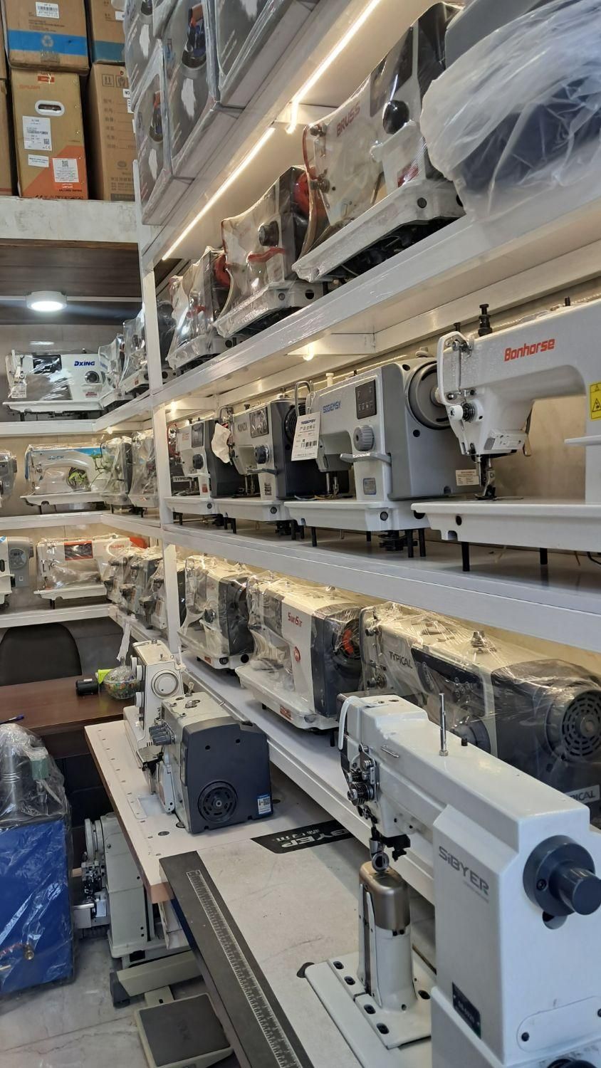 خریددار تماس چرخ صنعتی درمحل|چرخ خیاطی و ریسندگی|قم, امامزاده ابراهیم|دیوار