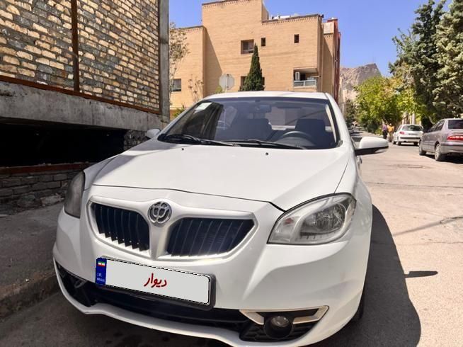 برلیانس H330 اتوماتیک 1500cc، مدل ۱۳۹۵|خودرو سواری و وانت|اصفهان, آبشار|دیوار