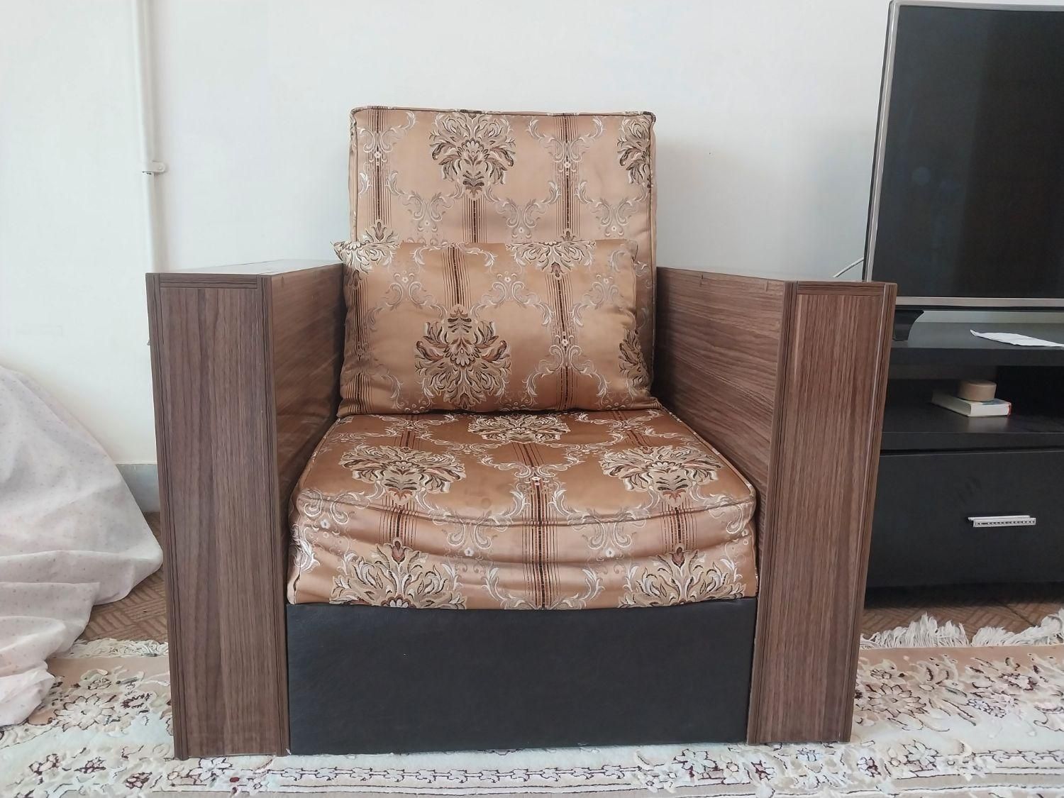 مبلمان|مبلمان خانگی و میز عسلی|اصفهان, جاوان|دیوار