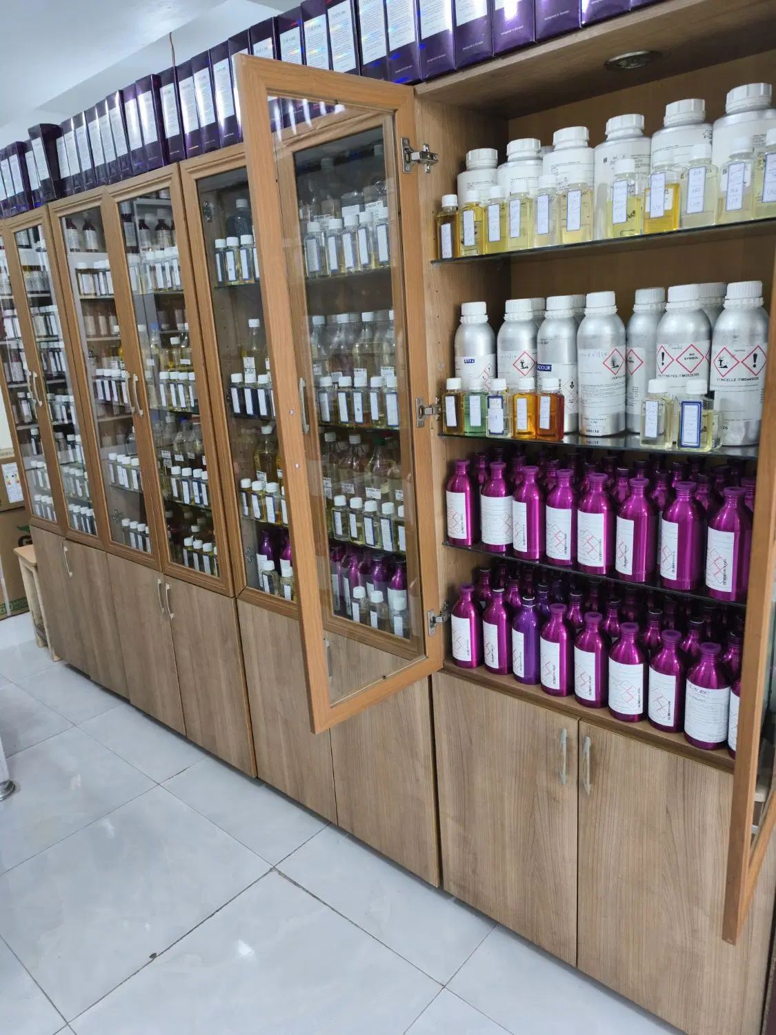 عطر تام فورد درجه ۱  هر سی سی ۹هزار عمده خرده|آرایشی، بهداشتی، درمانی|تهران, آذری|دیوار