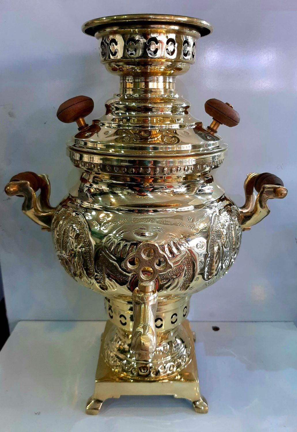 سماور زغالی طلایی قصر سوگا|سماور، چایساز، قهوهساز|مشهد, هنرور|دیوار