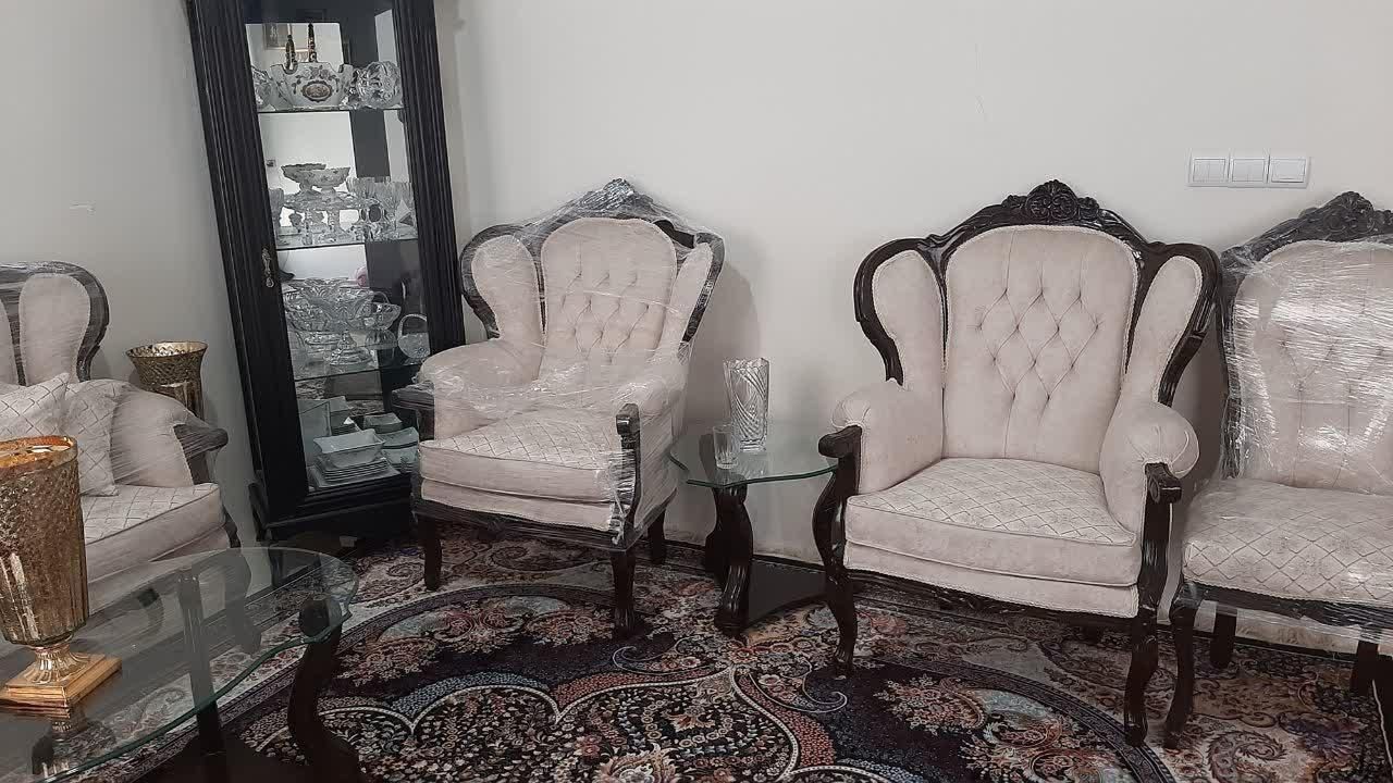 تعمیرات مبلمان رنگ و رویه کوبی تعویض پارچه و فوم|خدمات پیشه و مهارت|تهران, یافت‌آباد|دیوار