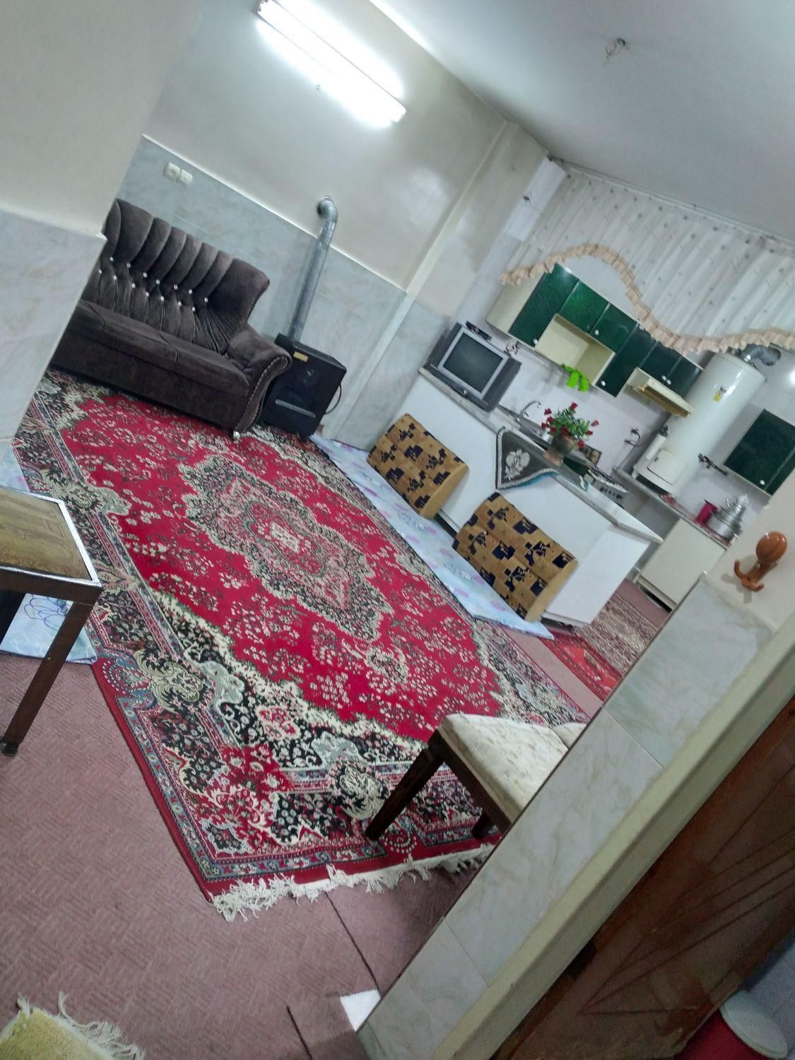 اجاره سویت آپارتمان همکف باهمه امکانات وپارکینگ|اجارهٔ کوتاه‌مدت آپارتمان و سوئیت|اصفهان, جنیران (لادان)|دیوار