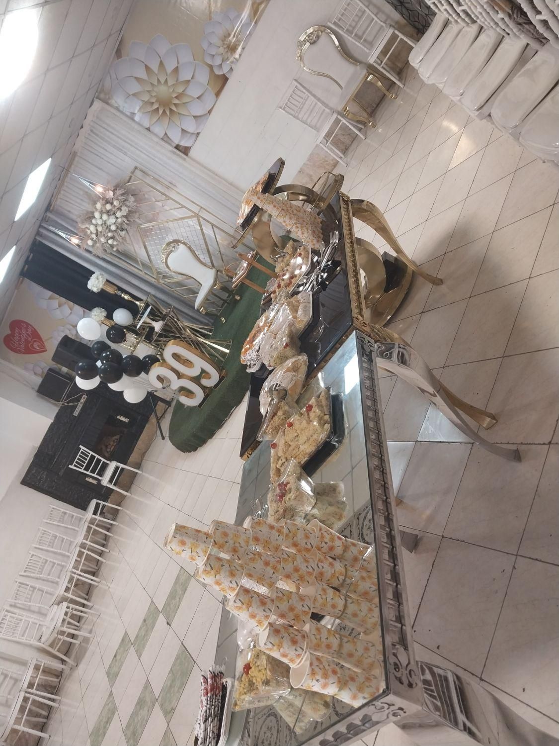 سالن کرایه مناسب جشنهای خانوادگی|اجارهٔ کوتاهمدت ویلا و باغ|اراک, |دیوار