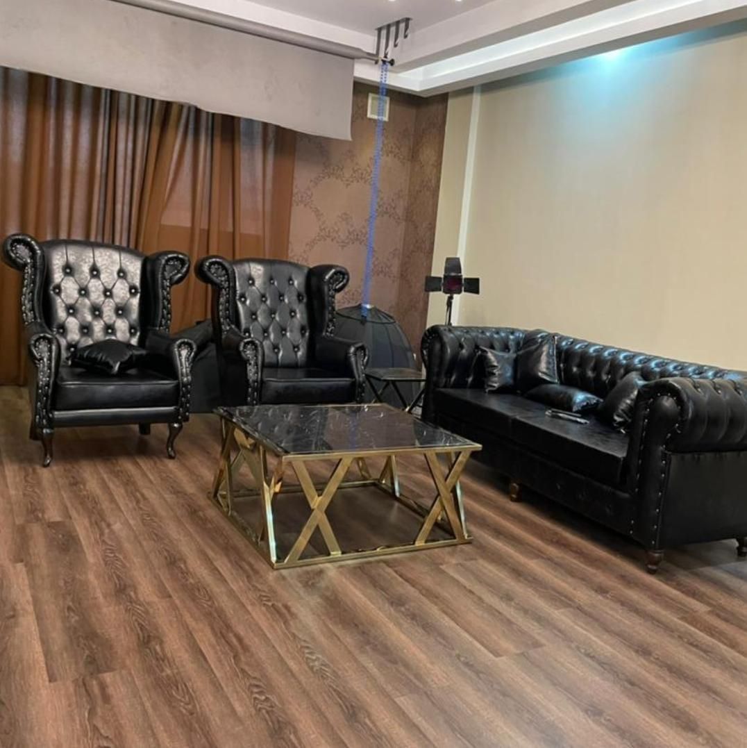 مبلمان سلطنتی چرم براق آلگرو فوم سردلوازم دفترشرکت|مبلمان اداری|رشت, گلسار|دیوار