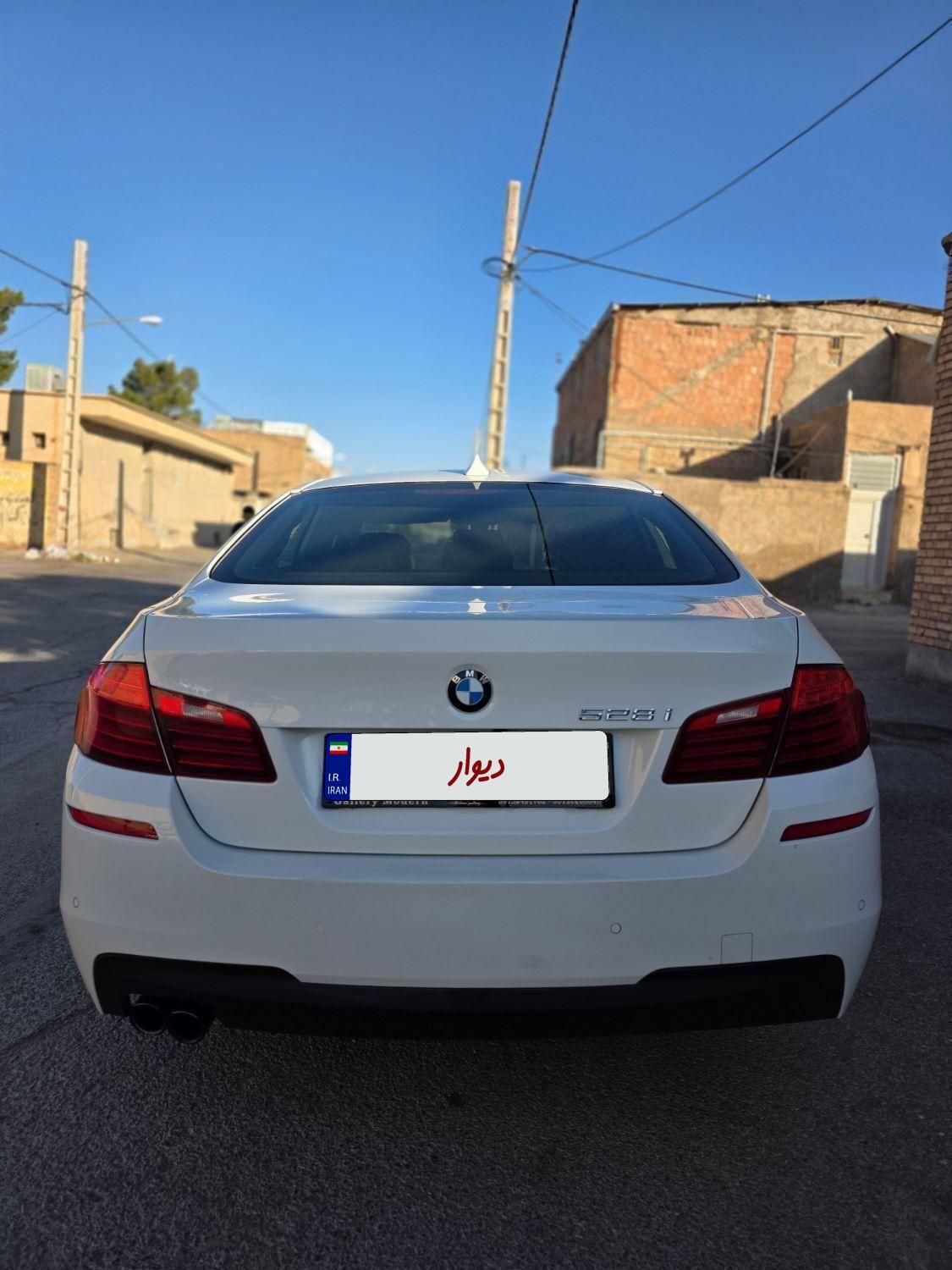 بی‌ام‌و سری 5 سدان 528i، مدل ۲۰۱۴|خودرو سواری و وانت|تهران, آبشار تهران (دریاچه)|دیوار