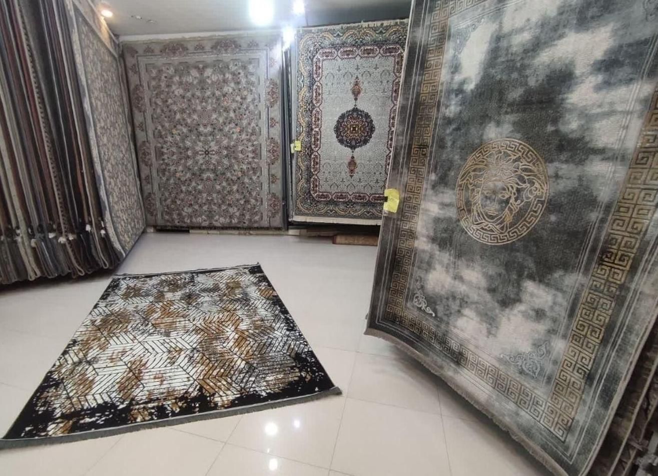 انواع فرش افشان*افشان پتینه و افشان اصیل*تنوع کامل|فرش|مشهد, ایثارگران|دیوار