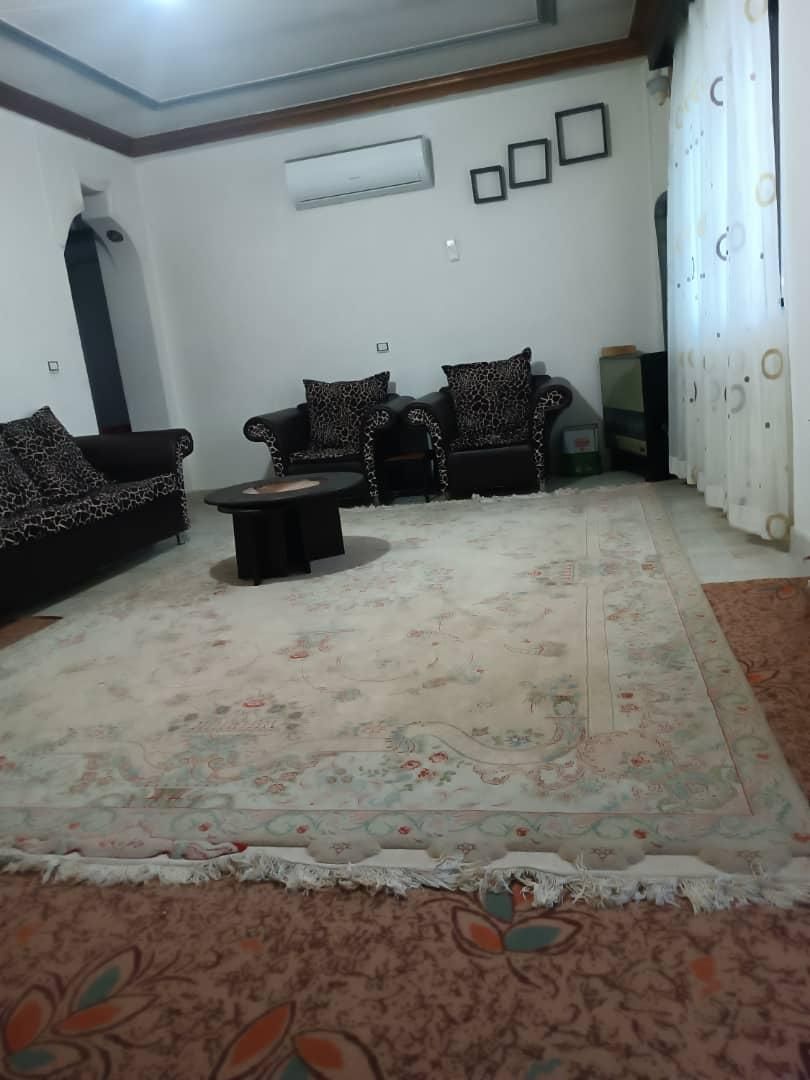اجاره سویت حیاط دار باپارکینگ و باربی کیو|اجارهٔ کوتاه‌مدت آپارتمان و سوئیت|چالوس, |دیوار