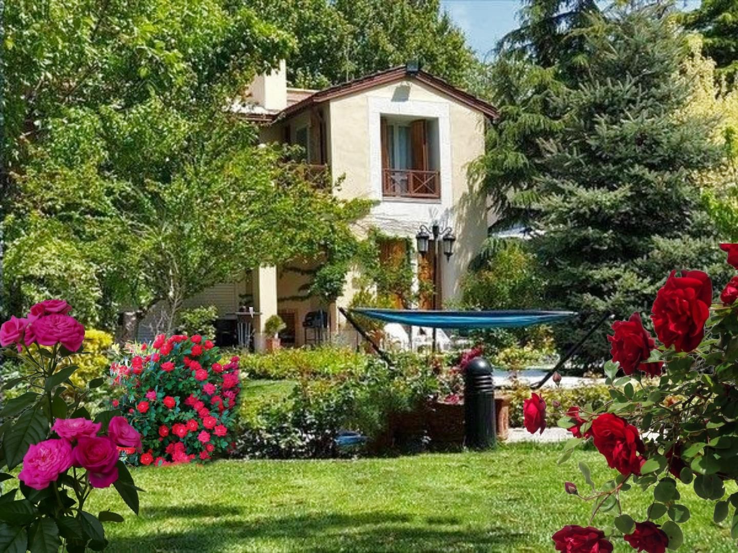 ویلاباغ ۱۳۵۰متری دوبلکس استخردار رویایی ۴خواب|فروش خانه و ویلا|نور, |دیوار