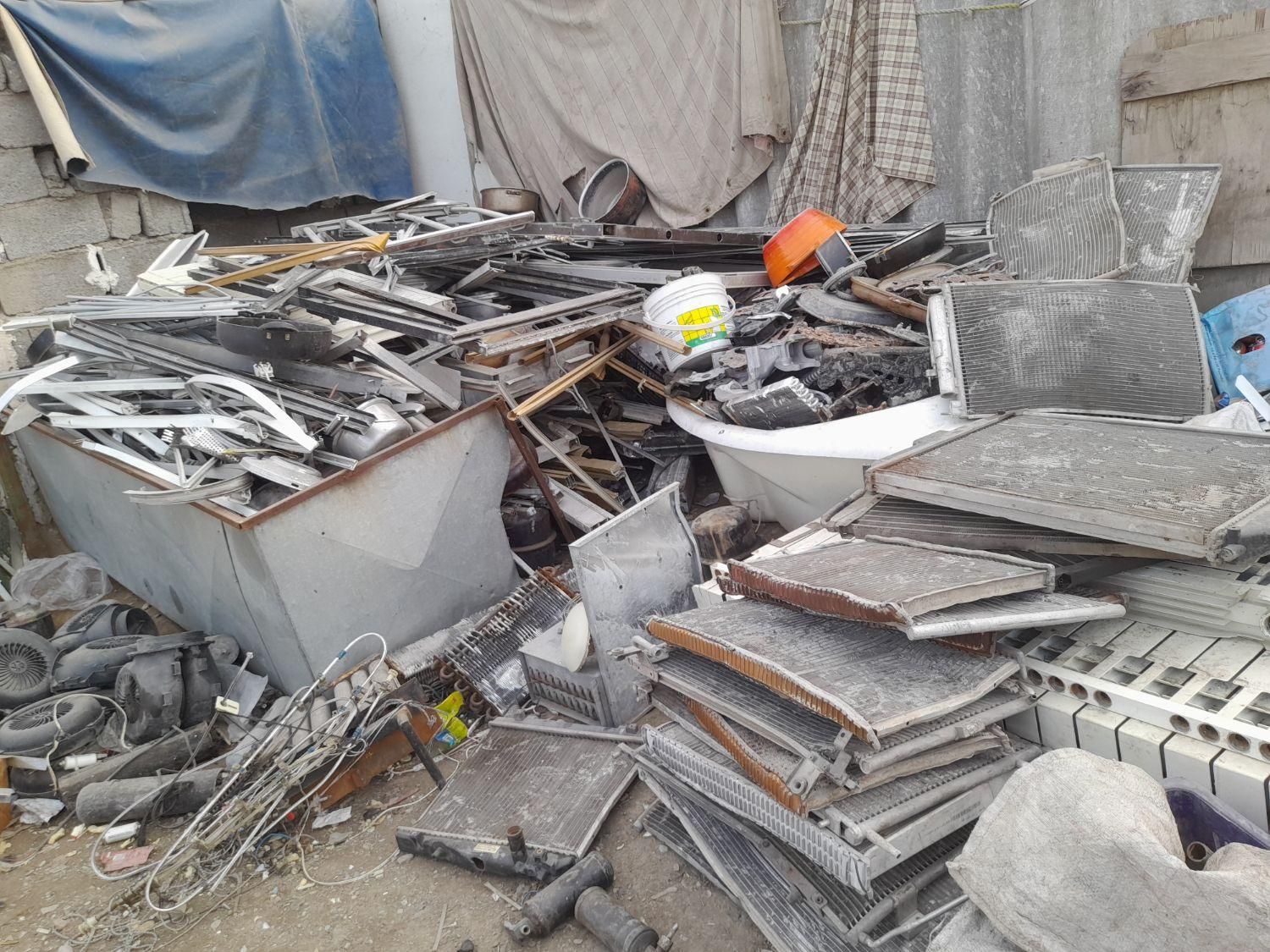 خرید فروش ضایعات آهن آلومینیوم درب و|عمدهفروشی|مشهد, ادیب نیشابوری (شهرک غرب)|دیوار