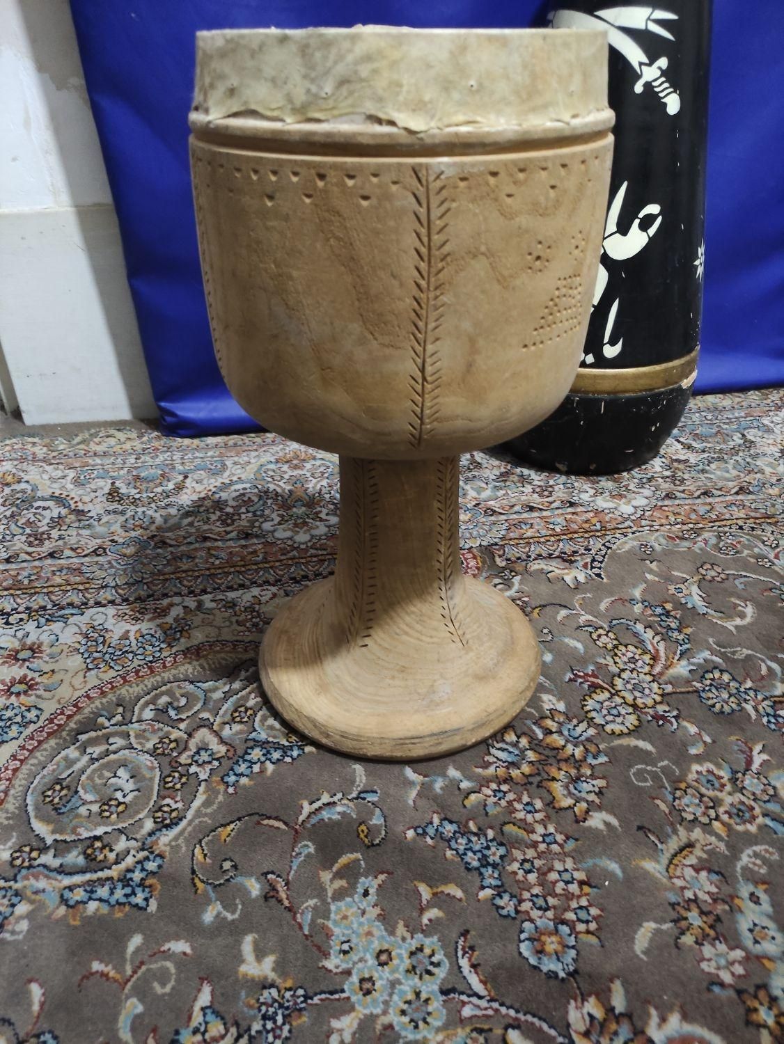 ضرب تیمپو|درام و پرکاشن|شیراز, لشکری‎|دیوار