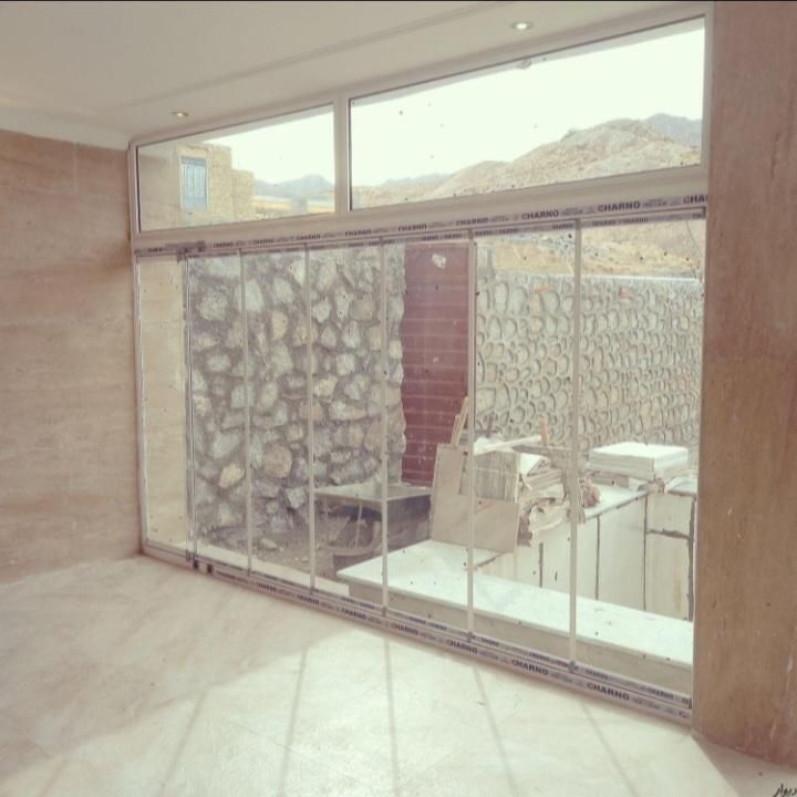 اجرا و تعمیرات شیشه سکوریت|خدمات پیشه و مهارت|یزد, |دیوار