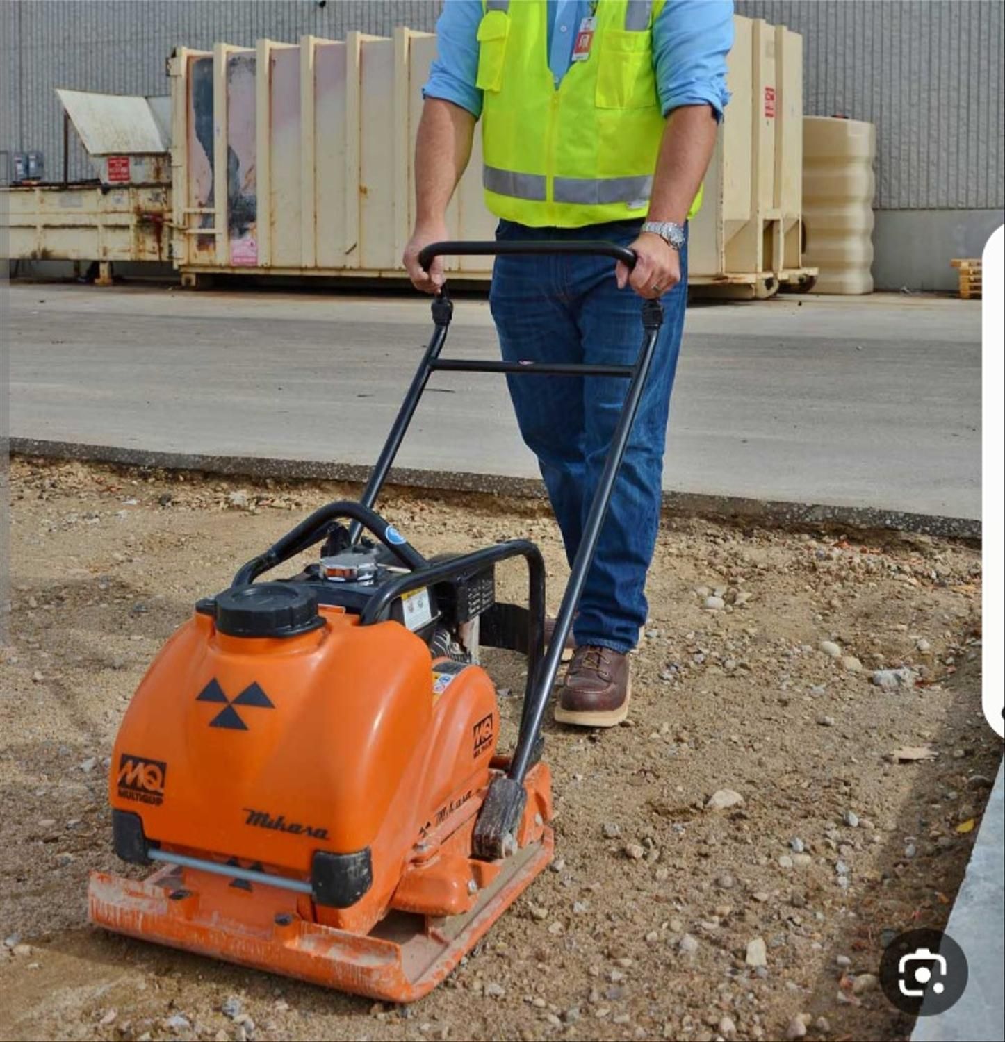 اجاره کمپکتور فارسی بر پمپ باد همزن شیارزن بالابر|خدمات پیشه و مهارت|تهران, مهران (سیدخندان)|دیوار