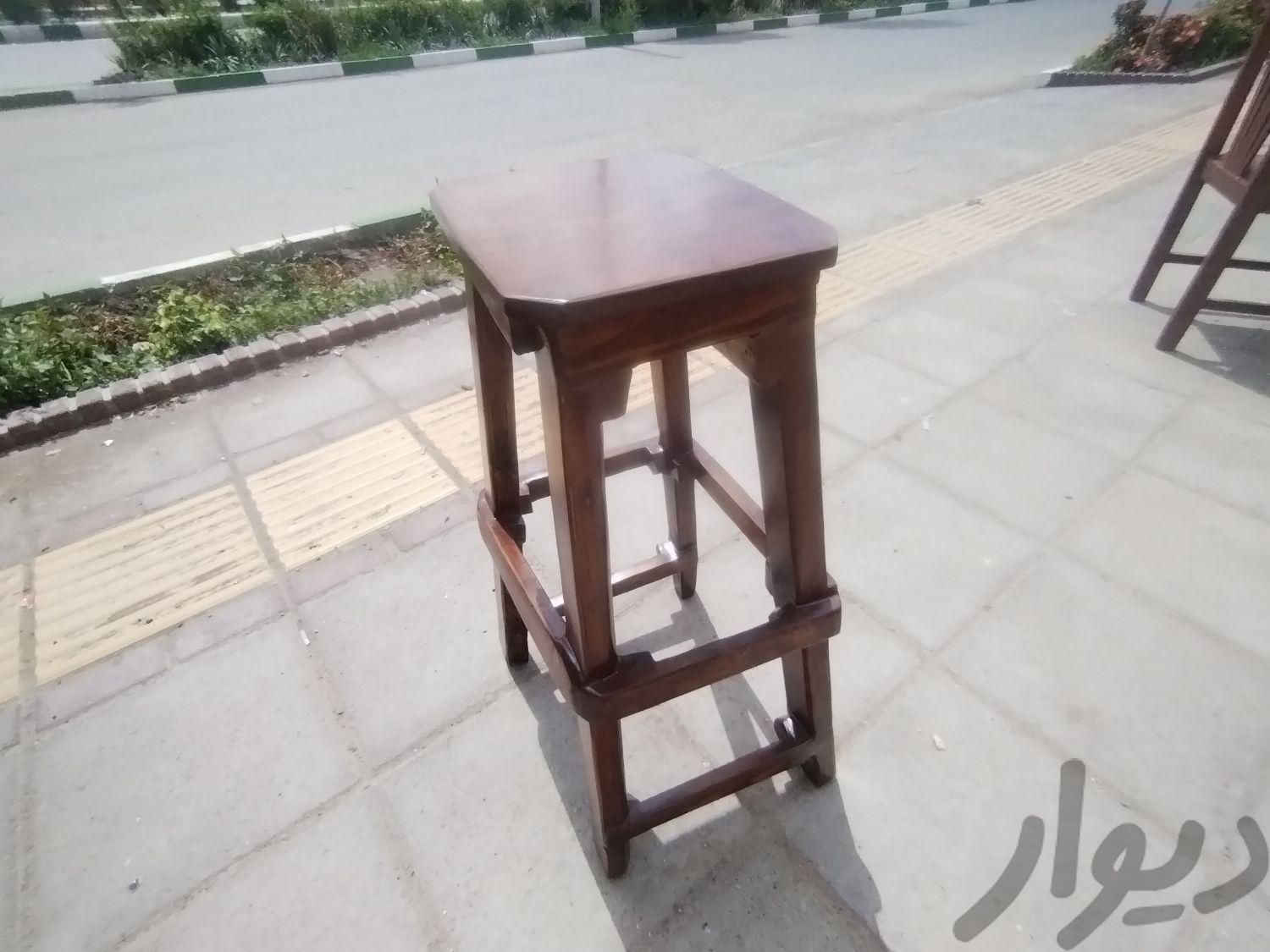 چهار پایه تزئینی چوبی|صندلی و نیمکت|مشهد, شهرک شهید رجایی|دیوار
