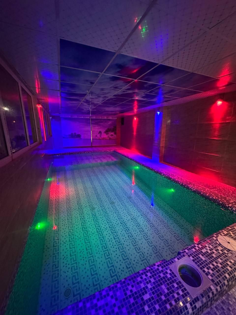 ویلا استخردار دو خواب حیاط دارB22|اجارهٔ کوتاه‌مدت ویلا و باغ|بندر انزلی, طالب آباد|دیوار