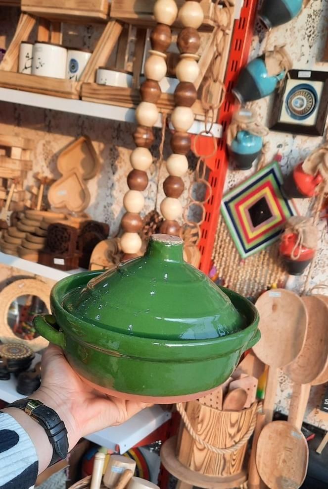 ماهیتابه گود در دار|ظروف پخت‌وپز|رشت, هلال احمر|دیوار