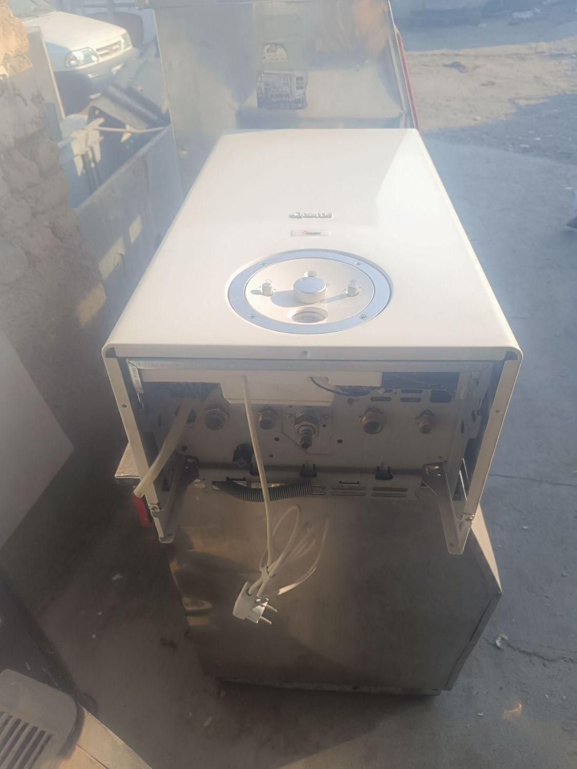 فروش خرید انواع پکیج دیواری وزمینی....|آبگرمکن، پکیج، شوفاژ|مشهد, هنرور|دیوار