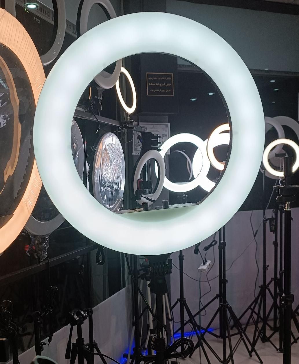 رینگ لایت 480 سافت لایت LED تولیدمحتوا مشهد|دوربین عکاسی و فیلم‌برداری|مشهد, وکیل‌آباد|دیوار