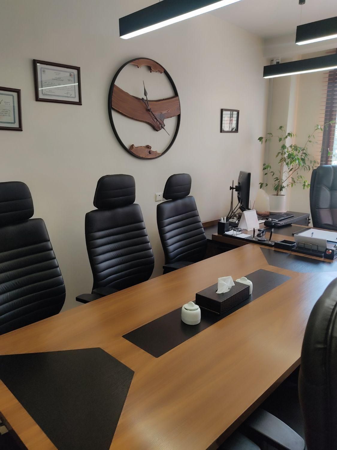 مشاور اجاره کار با جای خواب|استخدام بازاریابی و فروش|تهران, فرمانیه|دیوار