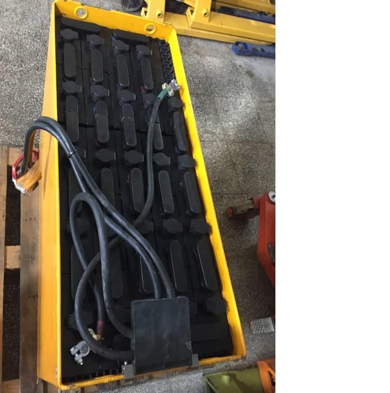 باتری و شارژر لیفتراک برقی و استاکر برقی|ماشینآلات صنعتی|سنندج, |دیوار