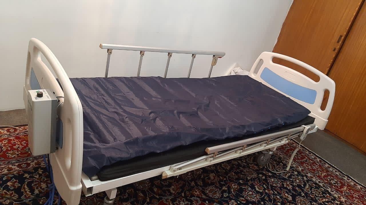 ا‌جا‌ره‌‌‌ تخت بیمار مکانیکی و برقی|آرایشی، بهداشتی، درمانی|مشهد, جنت|دیوار