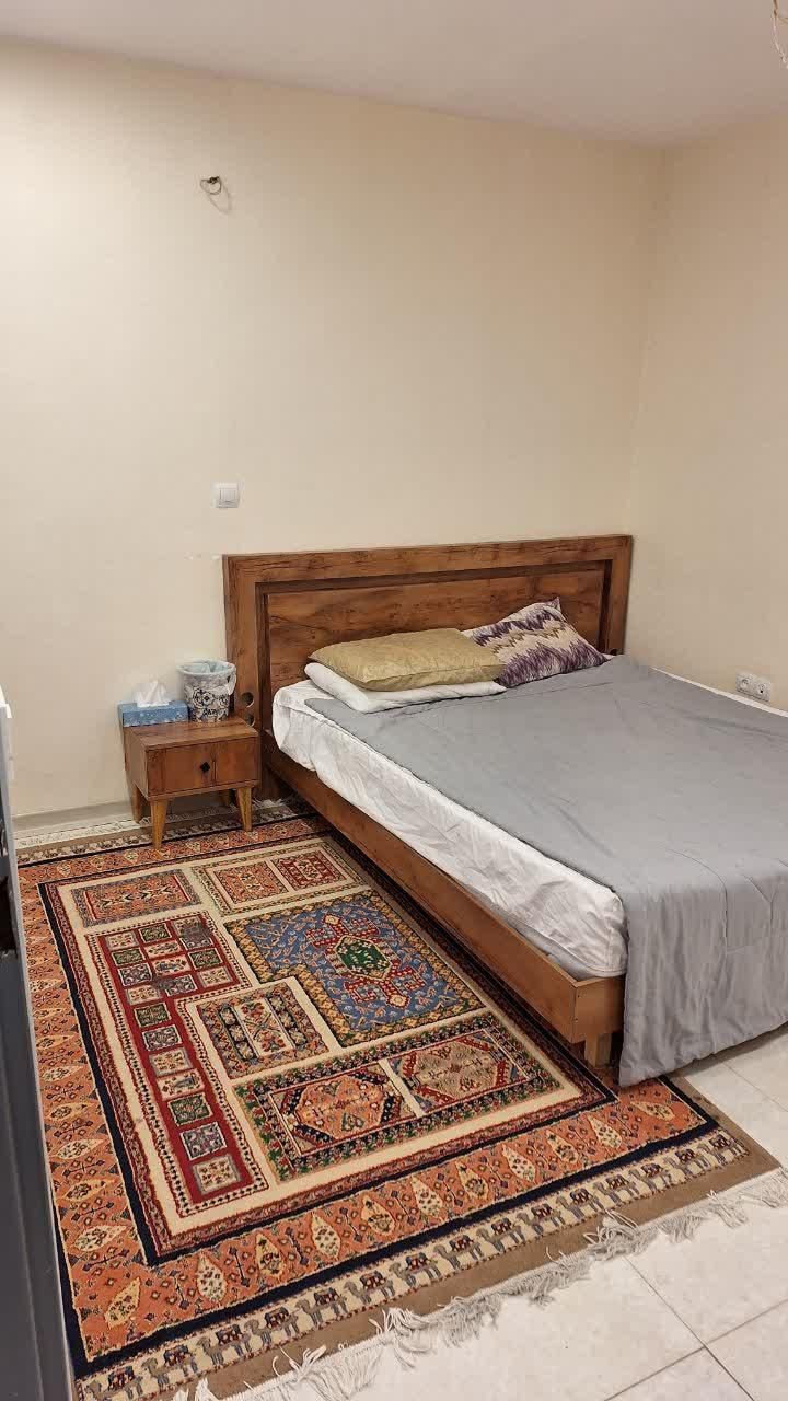 منزل مبله یا خانه مسافر تمیز و مرتب|اجارهٔ کوتاه‌مدت آپارتمان و سوئیت|شیراز, انجیر|دیوار