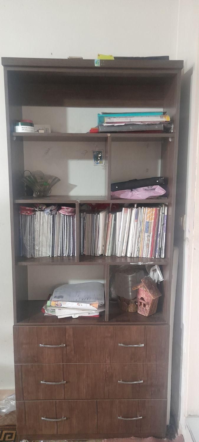 یک کتاب خانه ۳ کشویی نو|کتابخانه، شلف، قفسه‌های دیواری|تهران, مشیریه|دیوار