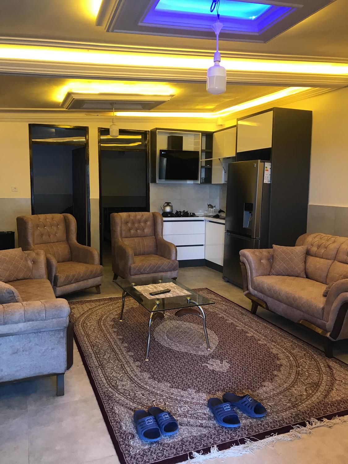 اجاره روزانه ویلای استخردار از صاحبخانه(حذف دلال)|اجارهٔ کوتاهمدت ویلا و باغ|ساری, |دیوار