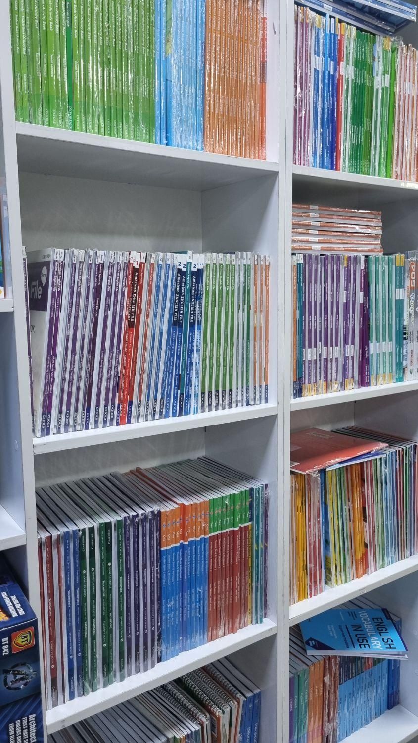 کتاب زبان انگلیش فایل،فمیلی،فرست،ورد اسکیل و گرامر|کتاب و مجله آموزشی|مشهد, فرهنگ|دیوار