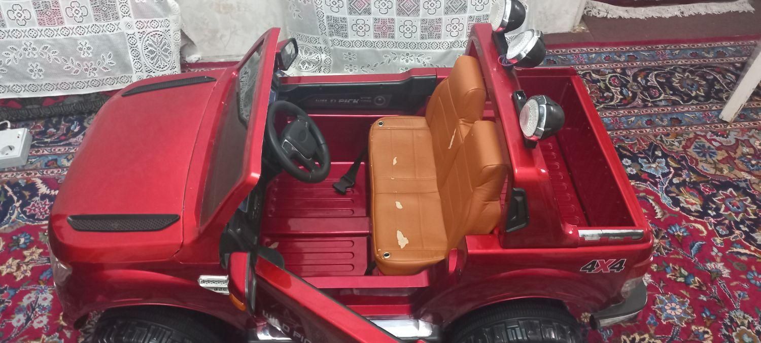 ماشین شارژی.|اسباب‌‌بازی|تهران, دردشت|دیوار