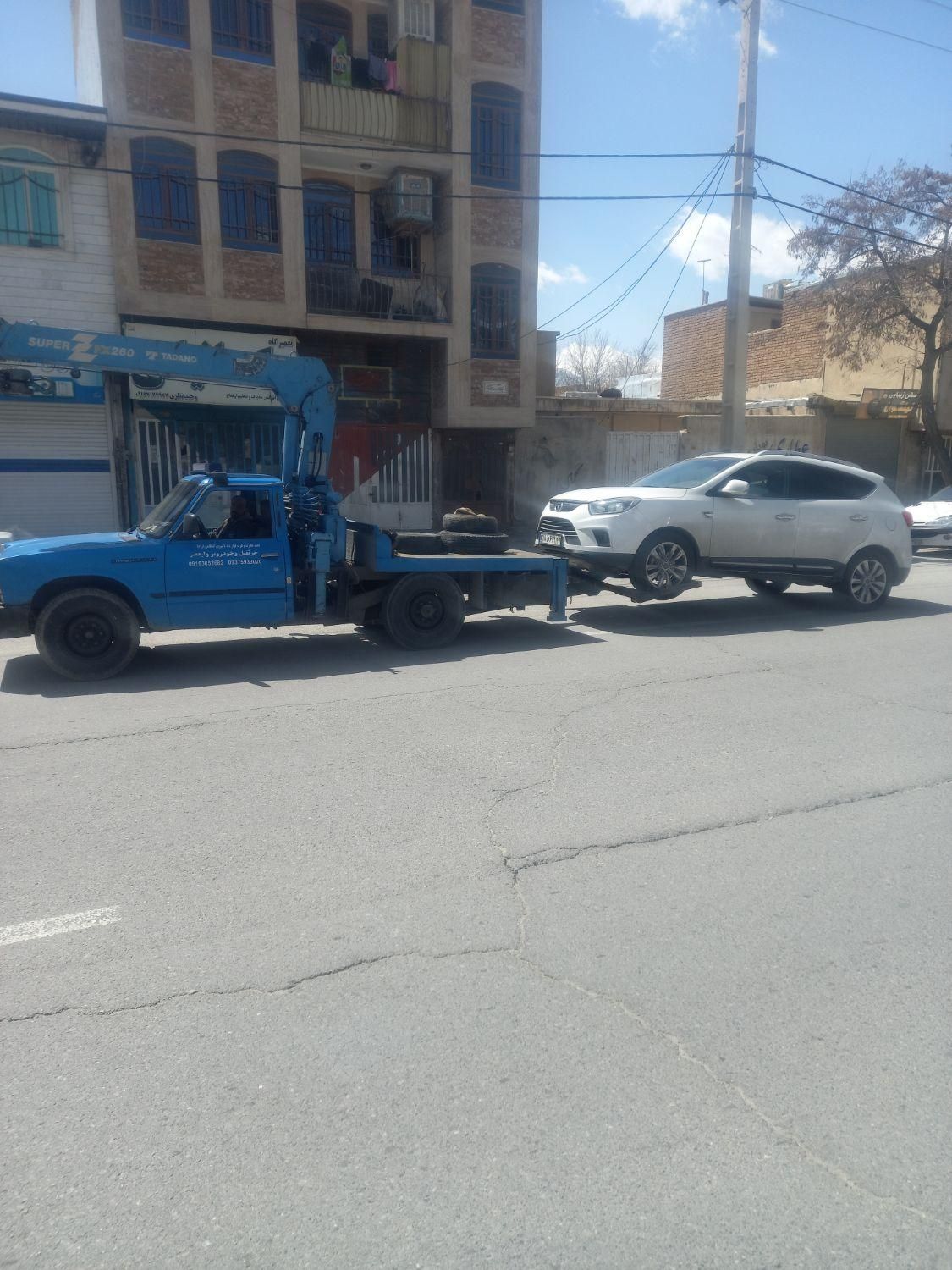 جرثقیل نیسان.جابجایی.تخلیه وبارگیری.حمل سواری|خدمات حمل و نقل|بروجرد, |دیوار