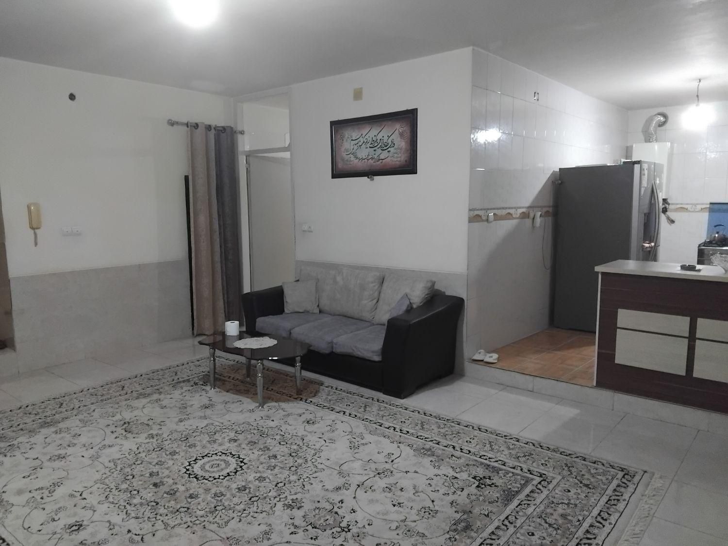 منزل مبله و روزانه شهرک گلدشت حافظ|اجارهٔ کوتاهمدت آپارتمان و سوئیت|شیراز, شهرک گلدشت حافظ|دیوار