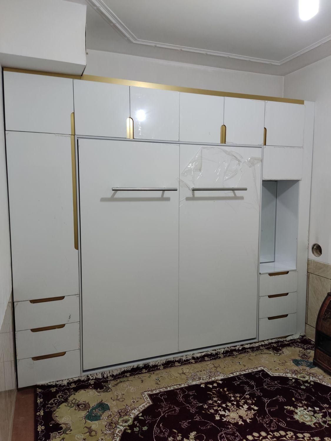 تخت کمجا تاشو میز آرایش کمد دیواری|تخت و سرویس خواب|شیراز, شهرک گلها|دیوار