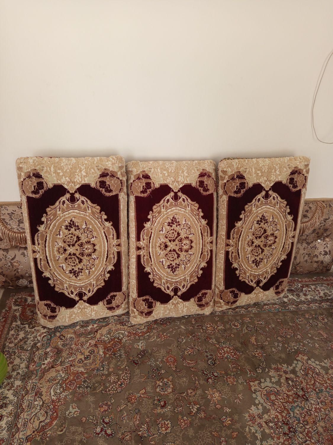 6عدد پشتی|پشتی|دهگلان, |دیوار
