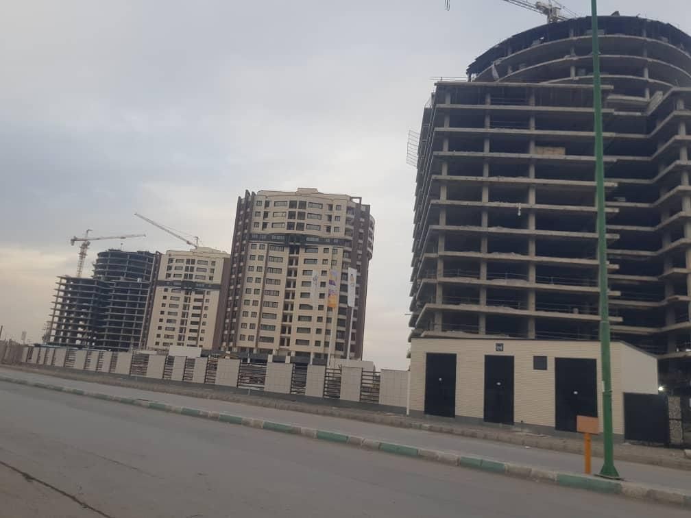 مشارکت درساخت،بازسازی کامل(کلنگی و زمین)|مشارکت در ساخت املاک|اصفهان, باغ دریاچه|دیوار