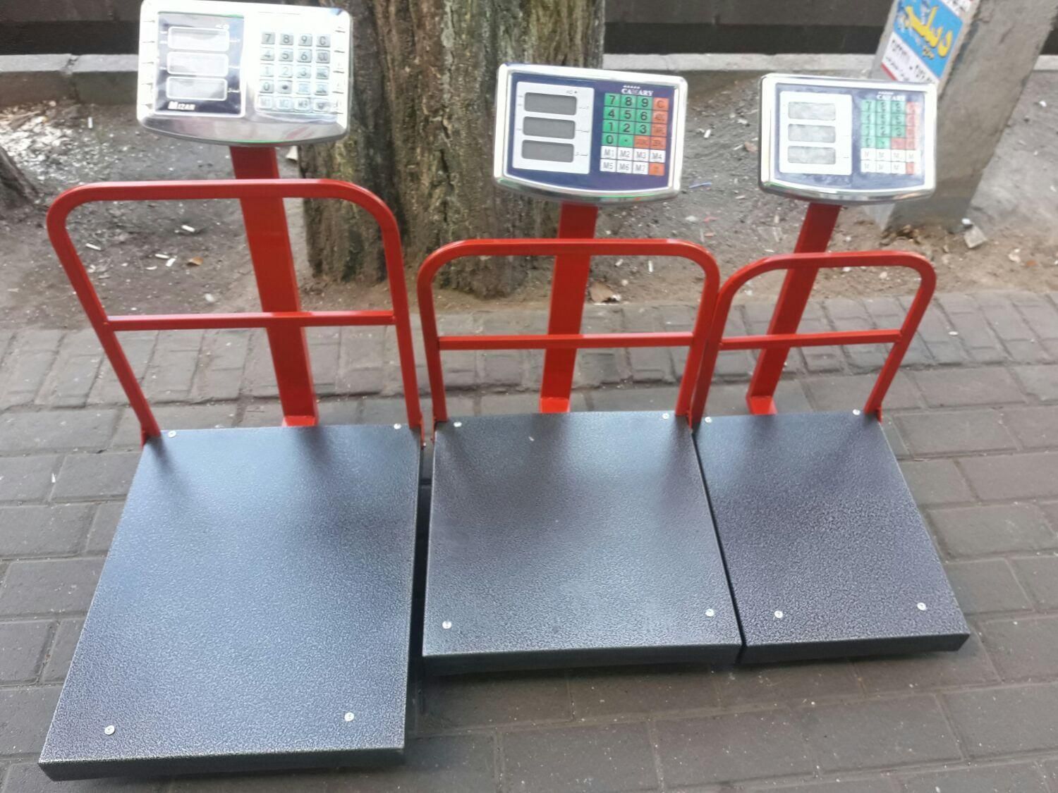 باسکول ۲۰۰ کیلویی ۴۰در۴۰|فروشگاه و مغازه|تبریز, |دیوار