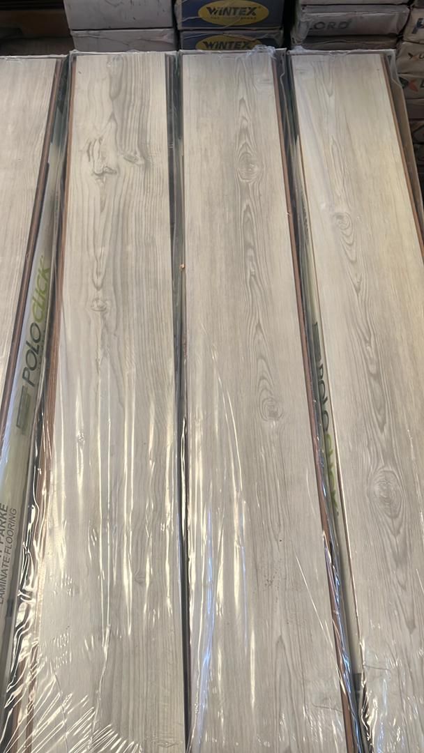 انبارمرکزی پارکت ترکیه کاغذ دیواری کناف ترموگچبری|خدمات پیشه و مهارت|تبریز, |دیوار