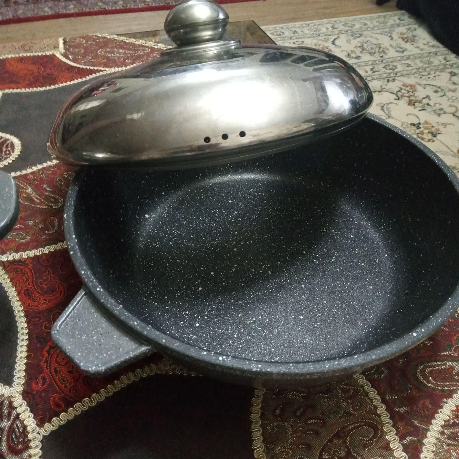 قابلمه چدن و تابه چدن|ظروف پخت‌وپز|کرمانشاه, |دیوار