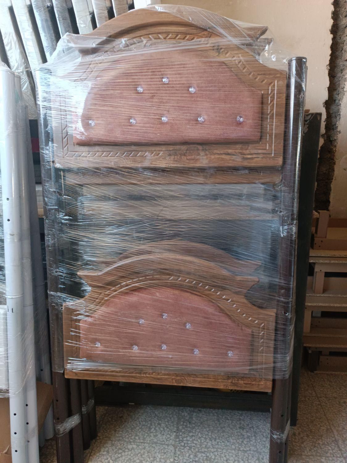 تخت دوطبقه وکیوم|تخت و سرویس خواب|یزد, |دیوار