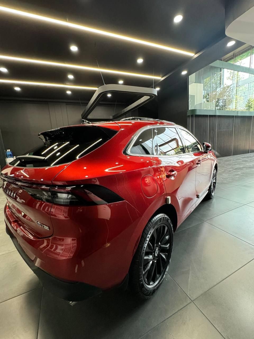 نصب شیشه دودی خودرو درب مغازه و محل با گارانتی|خدمات موتور و ماشین|کرج, گوهردشت|دیوار