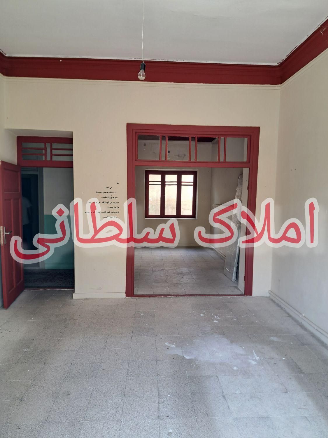 اجاره خانه ویلایی ۲۶۰ متر کافه میدان انقلاب|اجارهٔ خانه و ویلا|تهران, فلسطین (میدان انقلاب)|دیوار