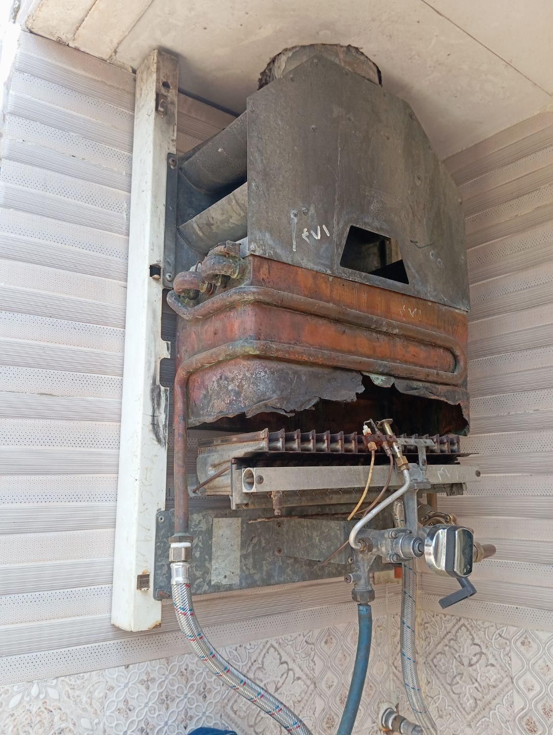 جمع آوری و خرید انواع آبگرمکن دیواری فرسوده|آبگرمکن، پکیج، شوفاژ|دزفول, |دیوار