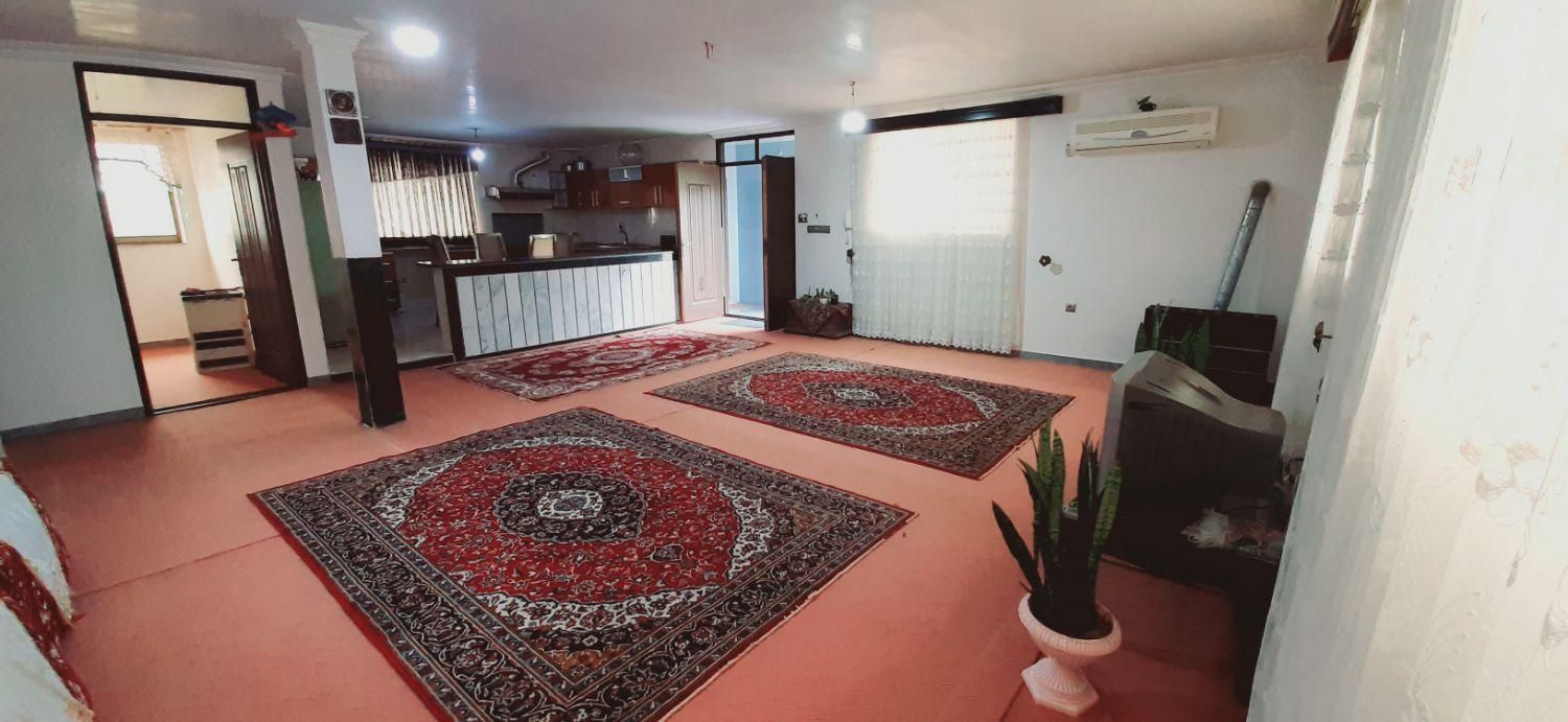 سوئیت ویلایی حیاط دار ظرفیت پارکینگ ۶ماشیین|اجارهٔ کوتاه‌مدت آپارتمان و سوئیت|ساری, |دیوار