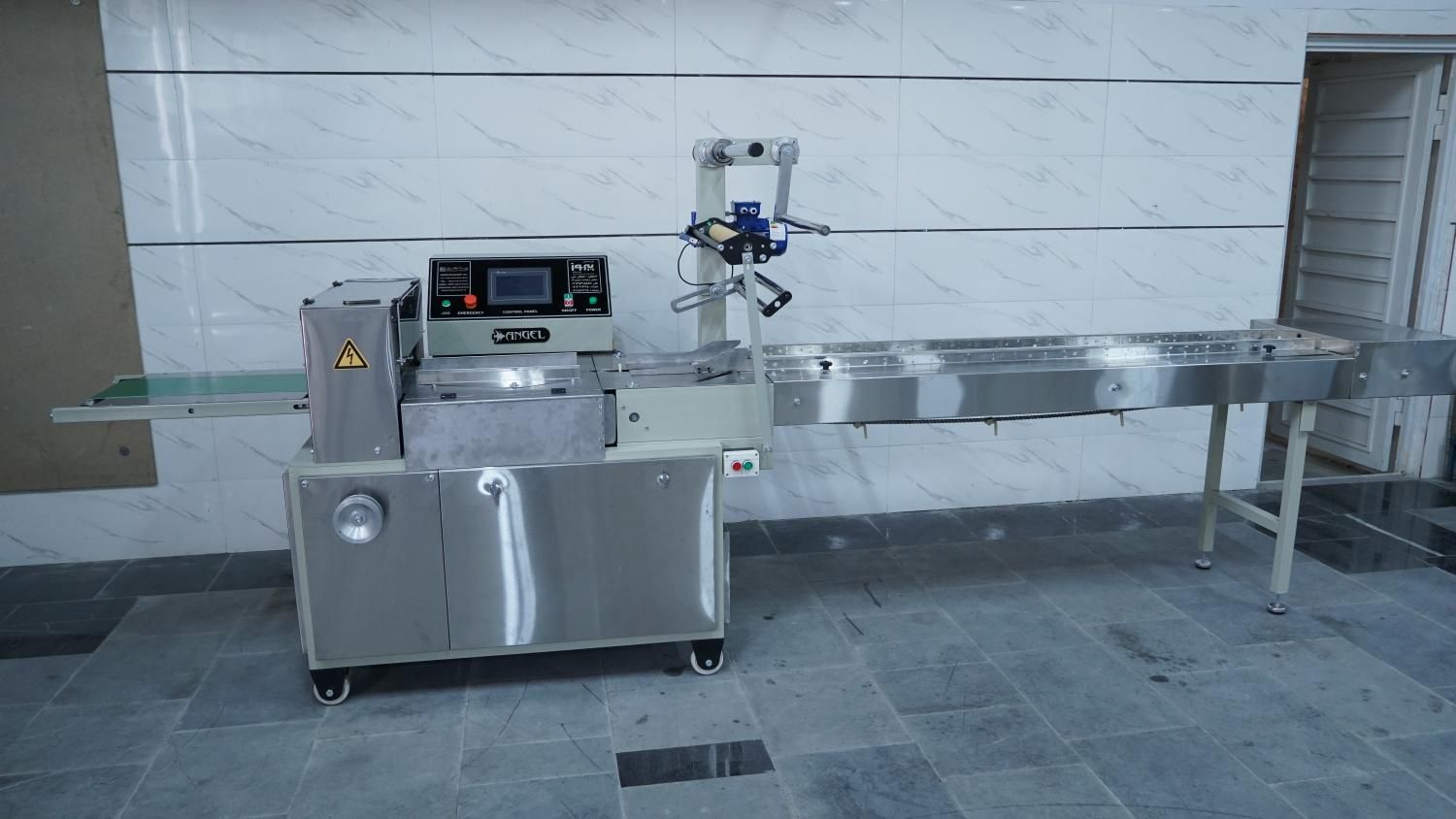 دستگاه بسته بندی شیرینی و کیک|ماشین‌آلات صنعتی|یزد, |دیوار