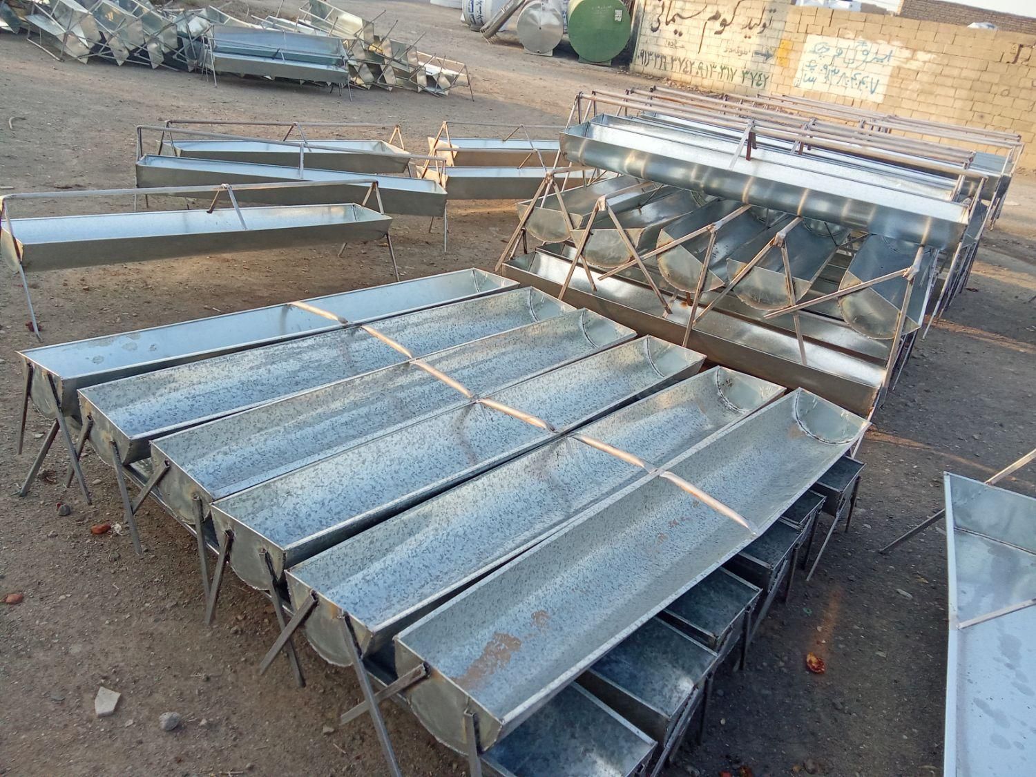 ساخت وفروش آخور بز گوسفندی آبخوری علوفه دان آبشخور|لوازم جانبی حیوانات|اصفهان, پارک مشتاق|دیوار