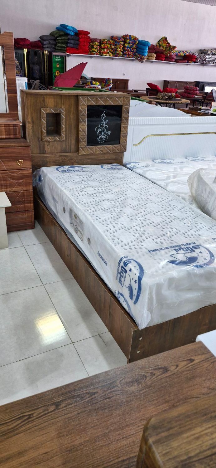 تخت خواب  تشک دار باکسی ال ای دی|تخت و سرویس خواب|کاشان, |دیوار