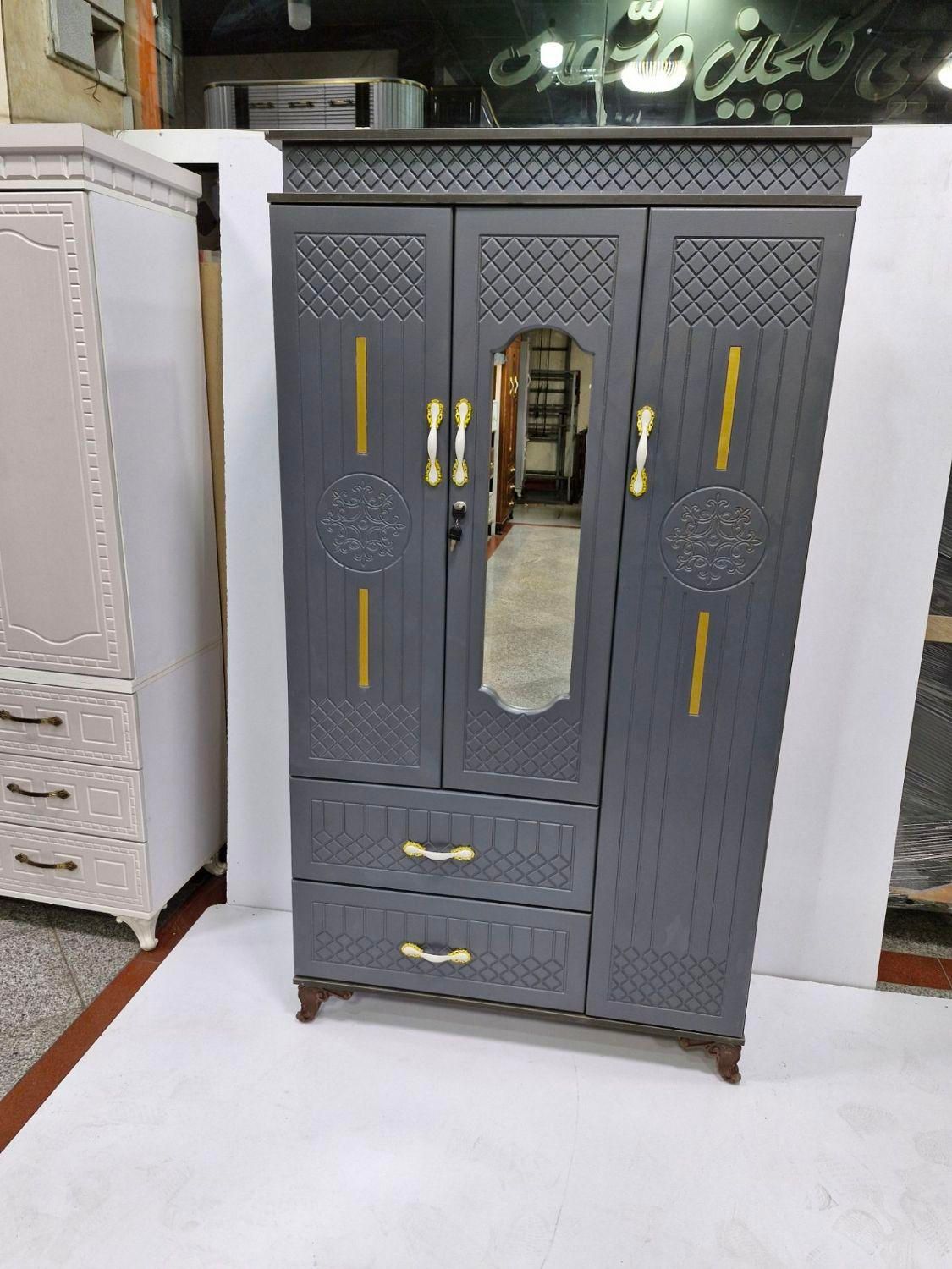 کمدسه درب وکیوم تاج دار جدید|جاکفشی، کمد، دراور|سیرجان, |دیوار