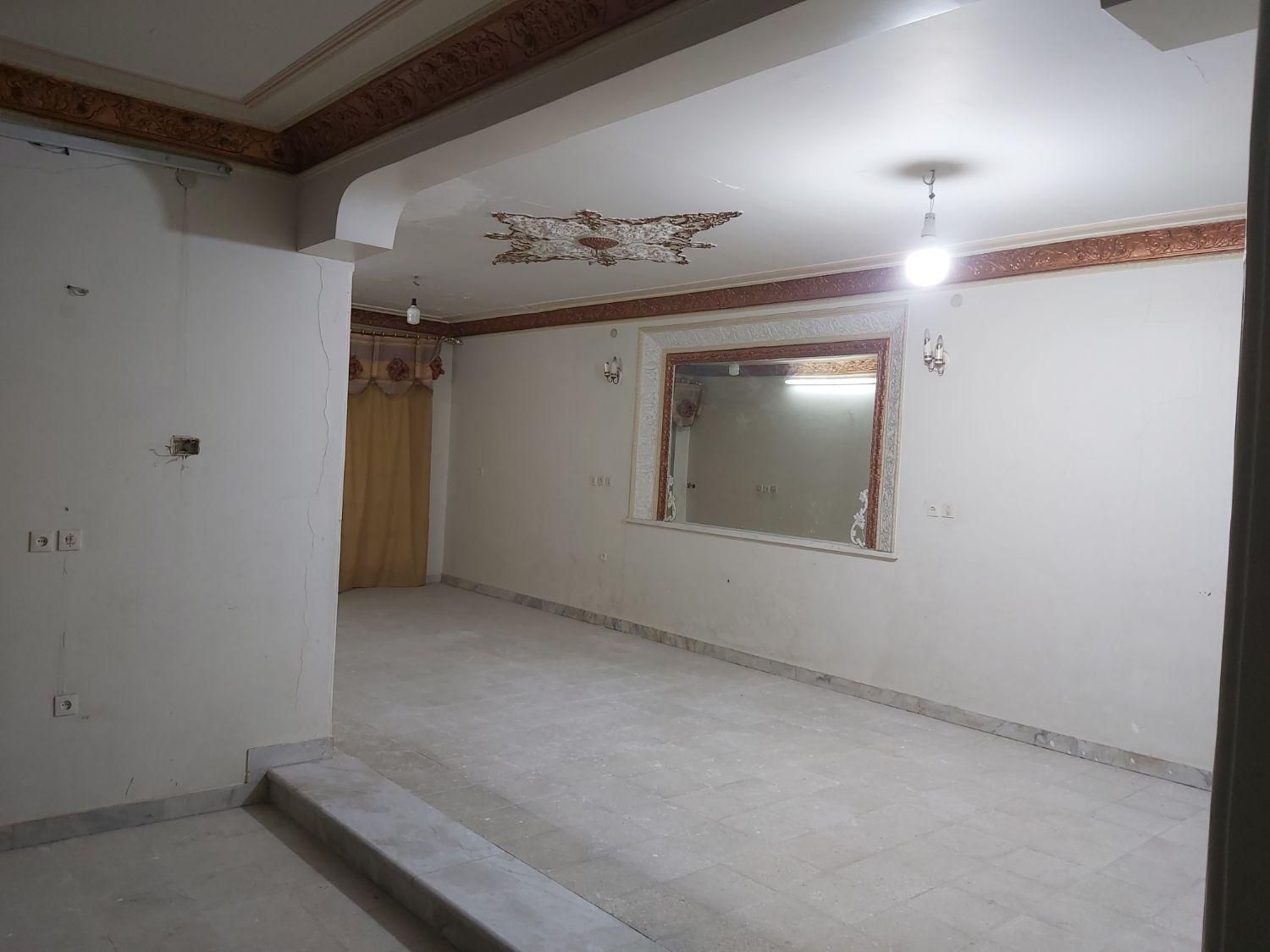 خانه مسکونی 234 متر زمین.3 طبقه، 400 متر بنا.دوکله|فروش خانه و ویلا|قم, ارم|دیوار